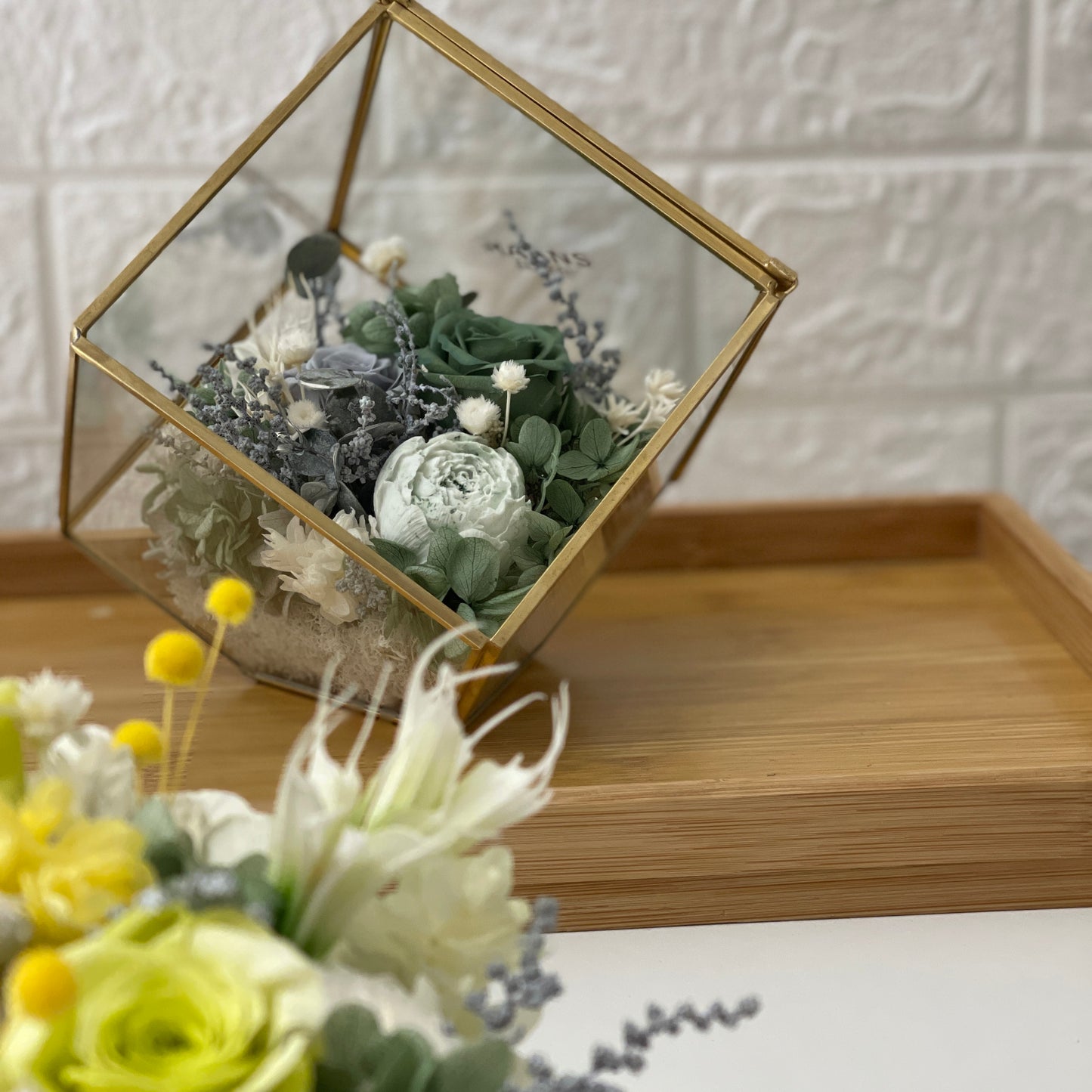 Preserved Flower Glass with Aroma Stone 擴香花盒